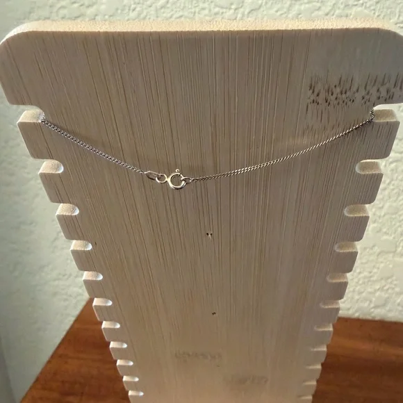 Sterling Silver Celtic Knot Pendant Necklace, 925 Sterling Chain & Pendant, EUC - Picture 5 of 8